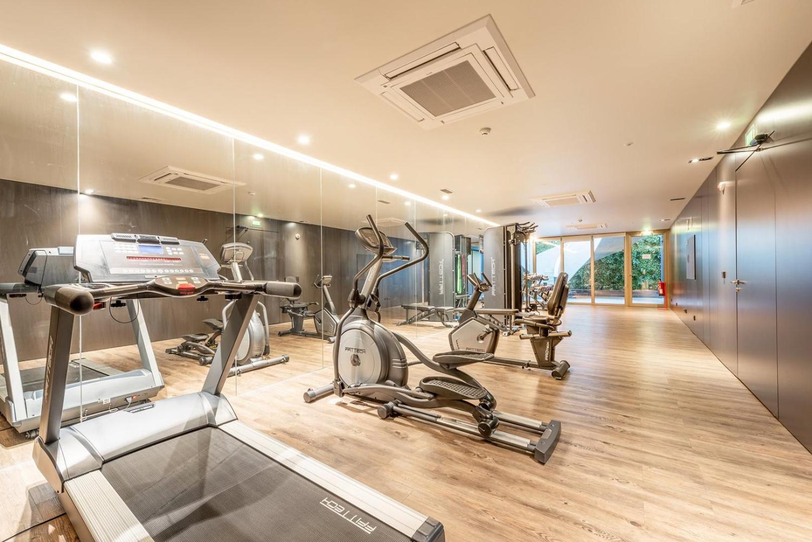 Guestready - 2Br Apt Carlos I With Terrace And Gym Apartment Lisbon Bagian luar foto